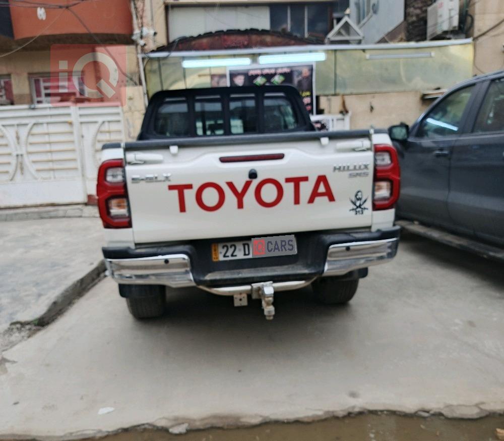 تويوتا هايلوكس